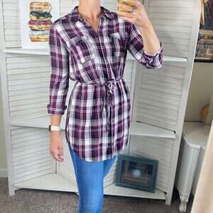 Bass & Co purple and white plaid tied tunic top